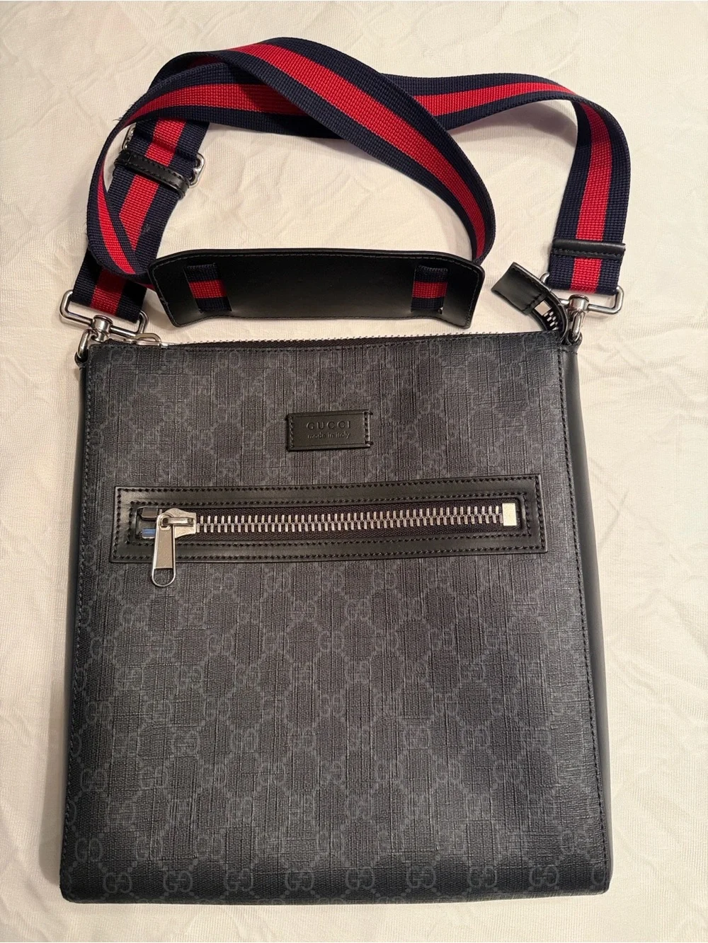 N/A authentic gucci